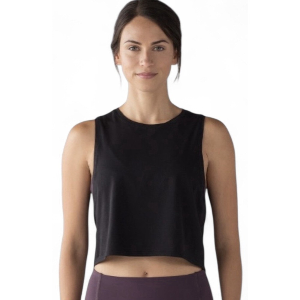 Lululemon Women's‎ Size 4 Black Cropped Tank Top Open Back Yoga Gym Activewear